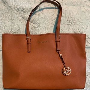 MICHAEL Michael Kors Jet Set Tote